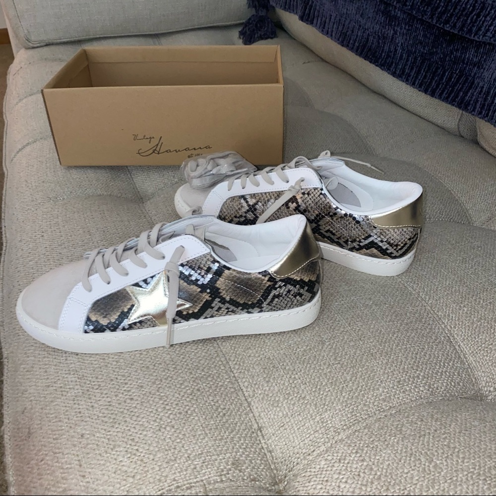 Women’s Star sneakers